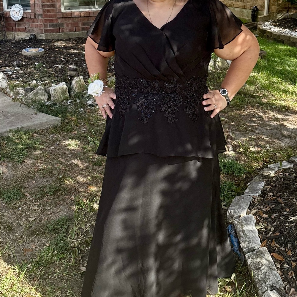Elegant Black Wedding Dress bride mother of the bride bridesmaid